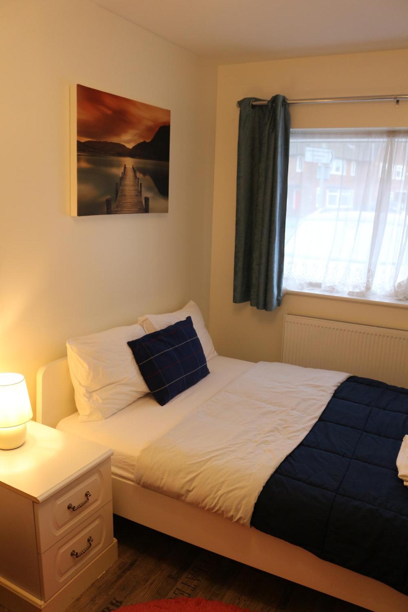 Ensuite Master Bedroom, Private Bathroom, Inside Family Home, Walking Distance To Harry Potter Watford  Eksteriør billede