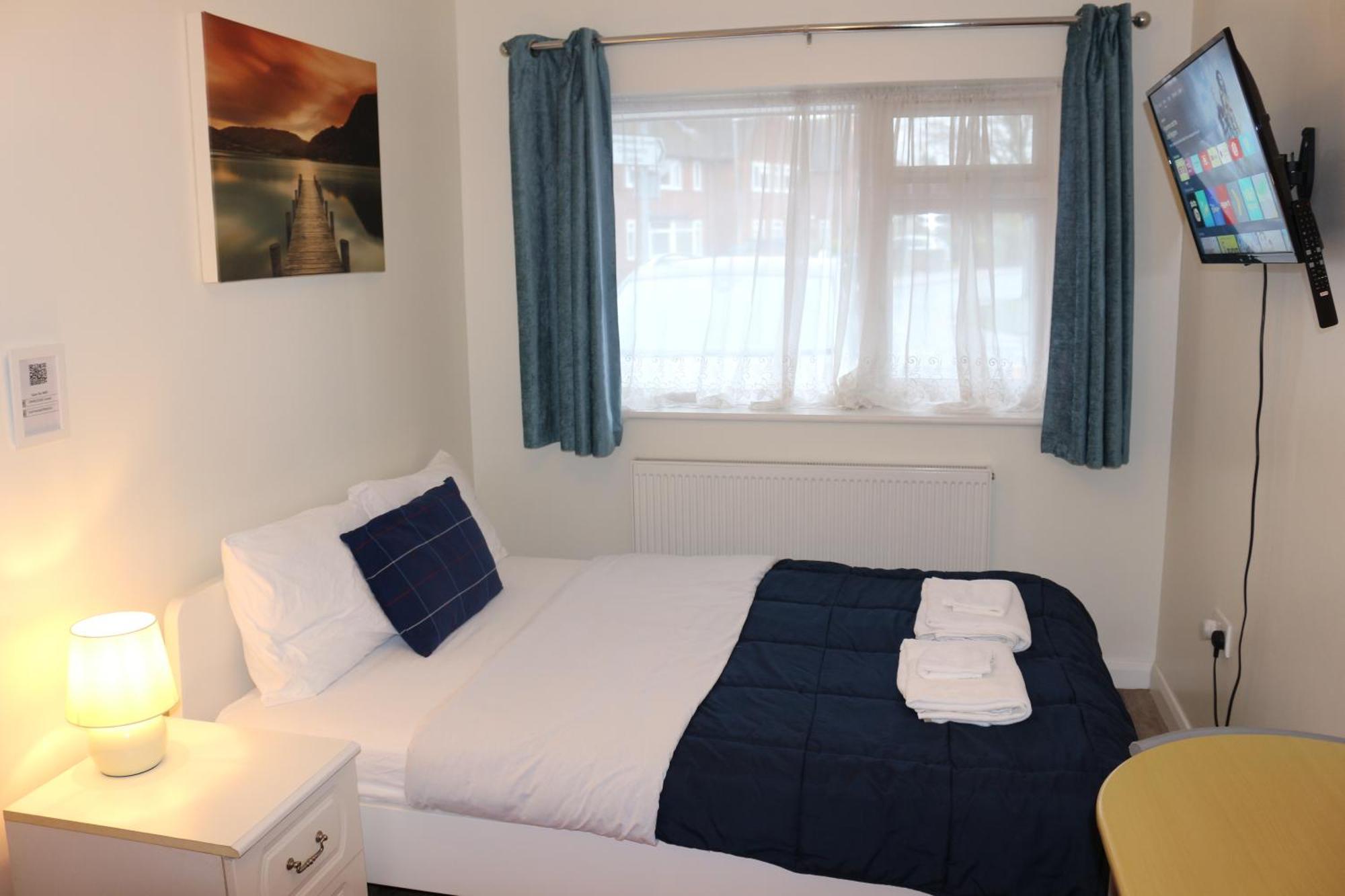 Ensuite Master Bedroom, Private Bathroom, Inside Family Home, Walking Distance To Harry Potter Watford  Eksteriør billede